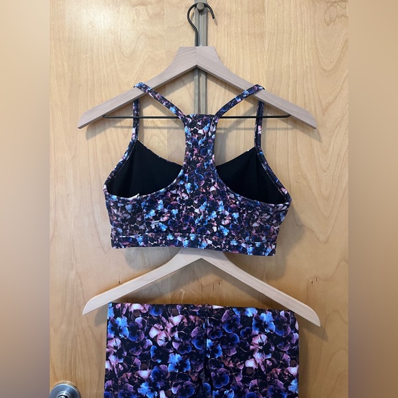 Fabletics activewear set - Picture 2 of 2